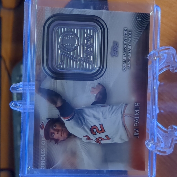 Lot - 2021 Topps 70th Anniversary Logo Patch - Picture 5 of 6